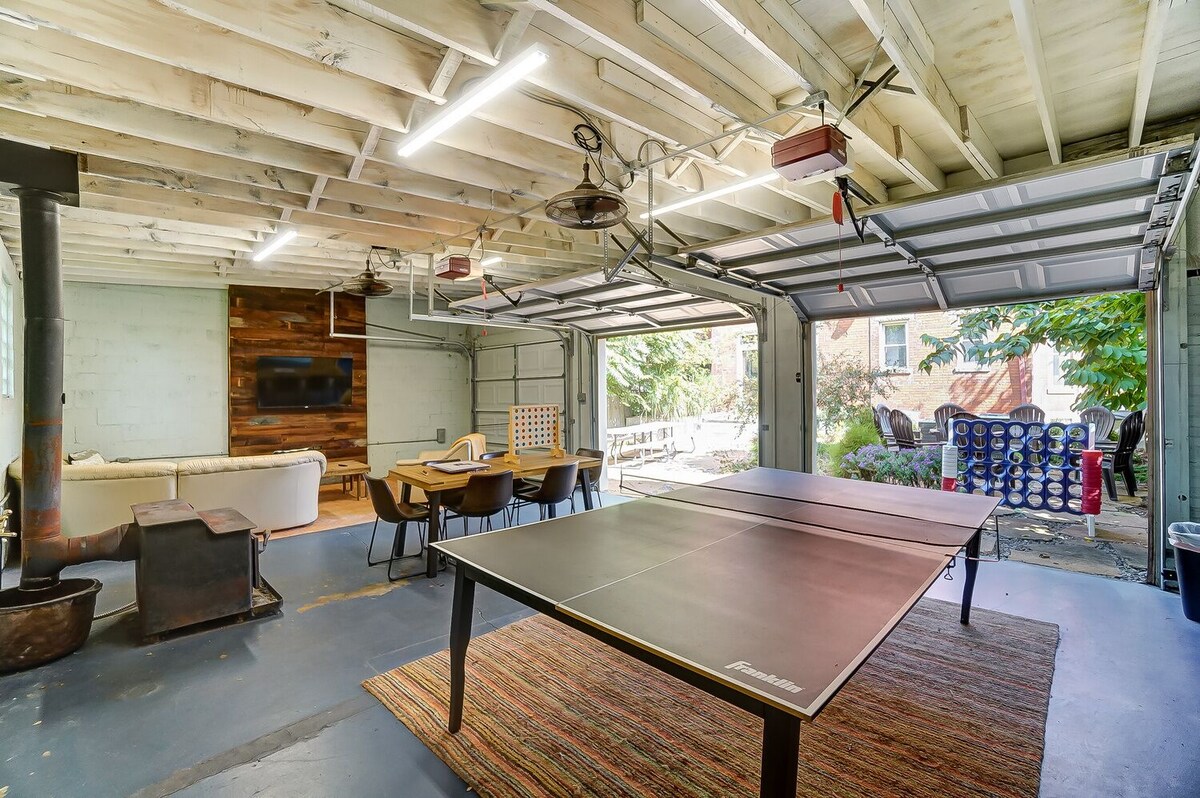 Convenient Cincy Boho Large Group Vacation Rental