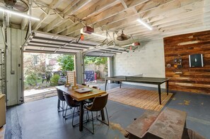 Dining - Convenient Cincy Boho Large Group Vacation Rental (Cincinnati)