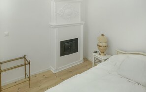 3 bedrooms, travel cot, free WiFi