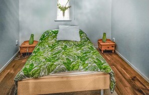 3 bedrooms, travel crib, free WiFi