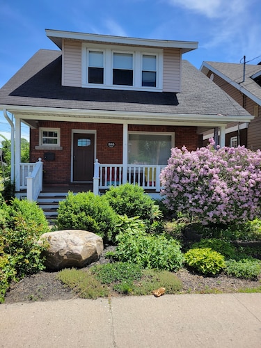 Charming historic home w/ parking, walk to downtown, waterfront, shops & more.