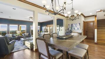 House, Multiple Beds, Hot Tub | Dining
