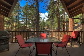 Outdoor dining - Family Fun Getaway - 3 Story Condo (Zephyr Cove)