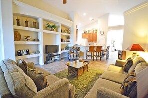 House, Multiple Beds, Pool Access, Pool View (Retreat at the Crossings) | Living area