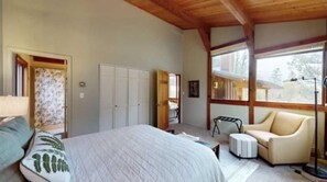 2 bedrooms, internet, bed sheets