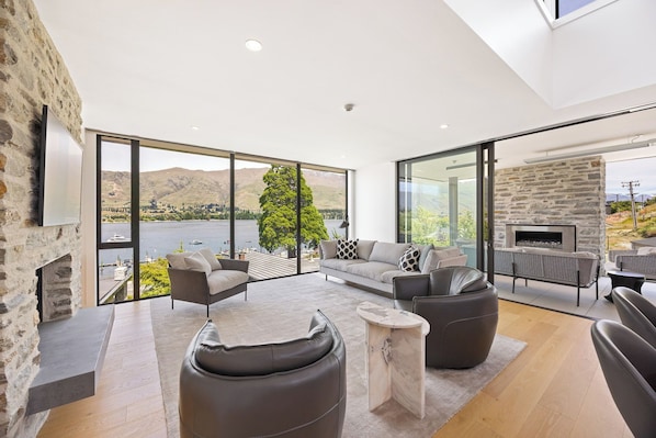 Penthouse Deluxe | Coin séjour