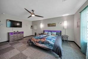 5 chambres, fer et planche à repasser, lit parapluie, Wi-Fi gratuit