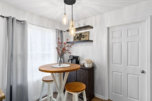 Single Family Home in a Beautiful Neighborhood