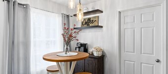 Single Family Home in a Beautiful Neighborhood