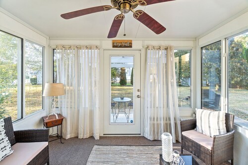 Single Family Home in a Beautiful Neighborhood