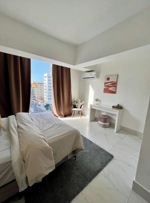 1 Schlafzimmer, Schreibtisch, Bügeleisen/Bügelbrett, kostenloses WLAN