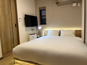 Design Apartment | 1 bedroom, desk, iron/ironing board, free WiFi