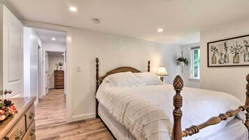 3 bedrooms, internet (free), bed sheets