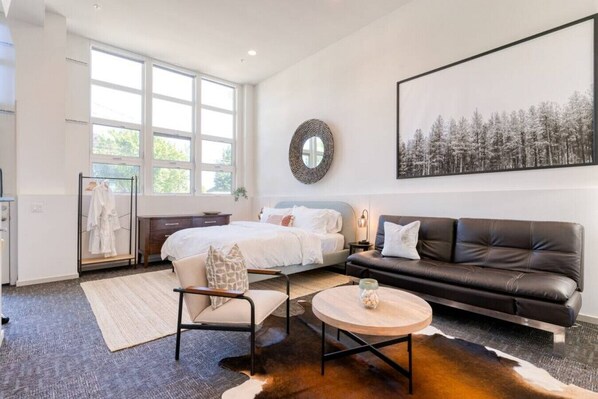 Desk, iron/ironing board, WiFi, bed sheets - Modern Ballard Townhome w/Rooftop Views (Seattle)