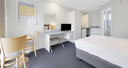 Hamilton Townhouse