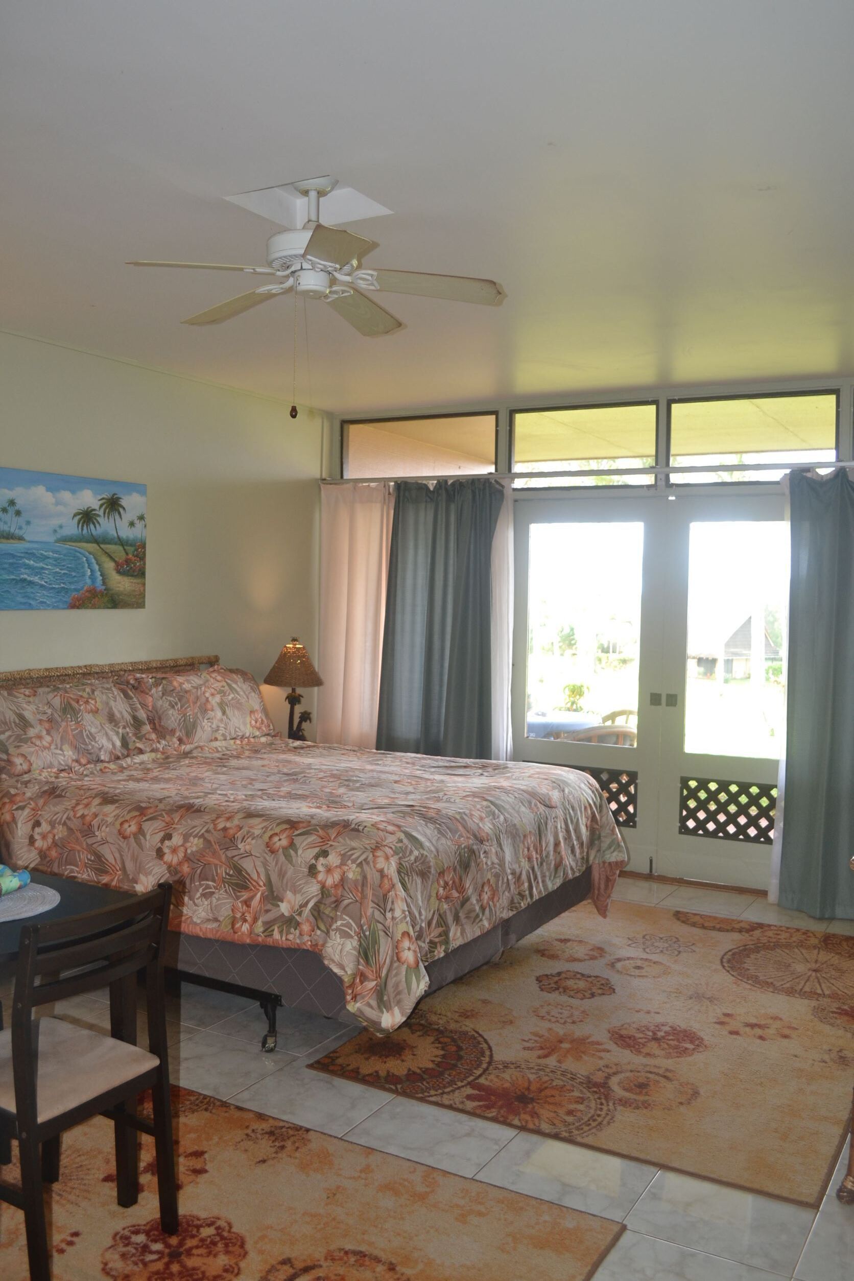 1 habitación, tabla de planchar con plancha, wifi gratis y ropa de cama 