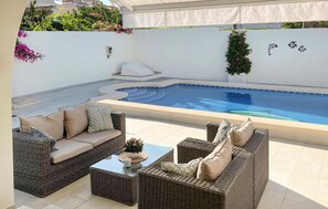 Pool - Amazing home in El Chaparral with WiFi (El Chaparral)