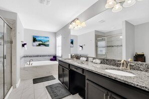 Bathroom - Vibrant Home With Spacious Pool!#6st5504 (Davenport)