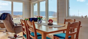 Pet friendly home in Roan