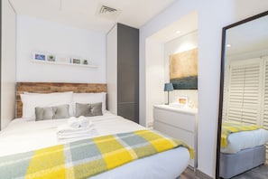 Apartamento (2 Bedrooms) | 2 quartos, cortinas blackout, ferros/tábuas de passar roupa