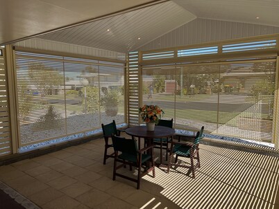 Modern 3 Bedroom fully A/C Town House with lock up garage and super fast WiFi