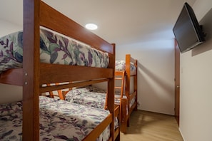 2 bedrooms, free WiFi