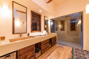 Villa, Multiple Beds (2030 - Villa Luna) | Bathroom - 2030 - Villa Luna (Santa María Huatulco)