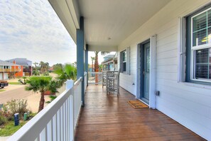 House (3 Bedrooms) | Property amenity - Shamrock by the Sea by Silver Sands Vacation Rentals (Port Aransas)