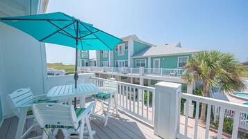 Condo, Multiple Beds, Patio (Shell Yeah) | Outdoor dining