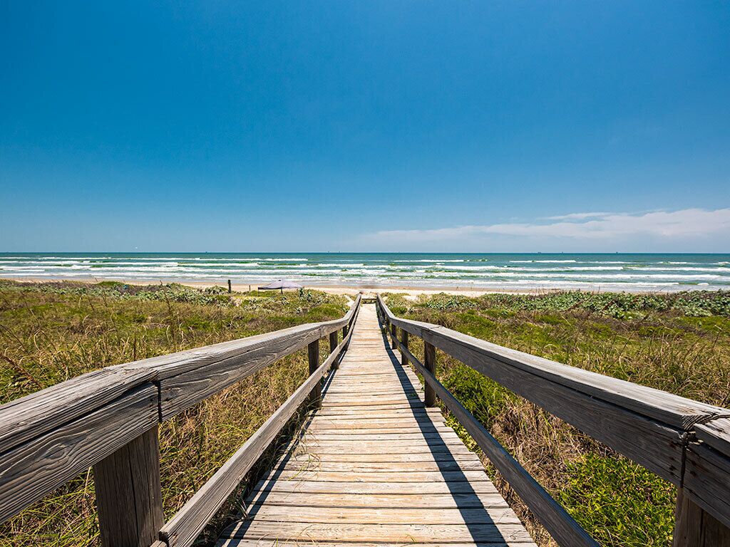 Condo (2 Bedrooms) | Property amenity