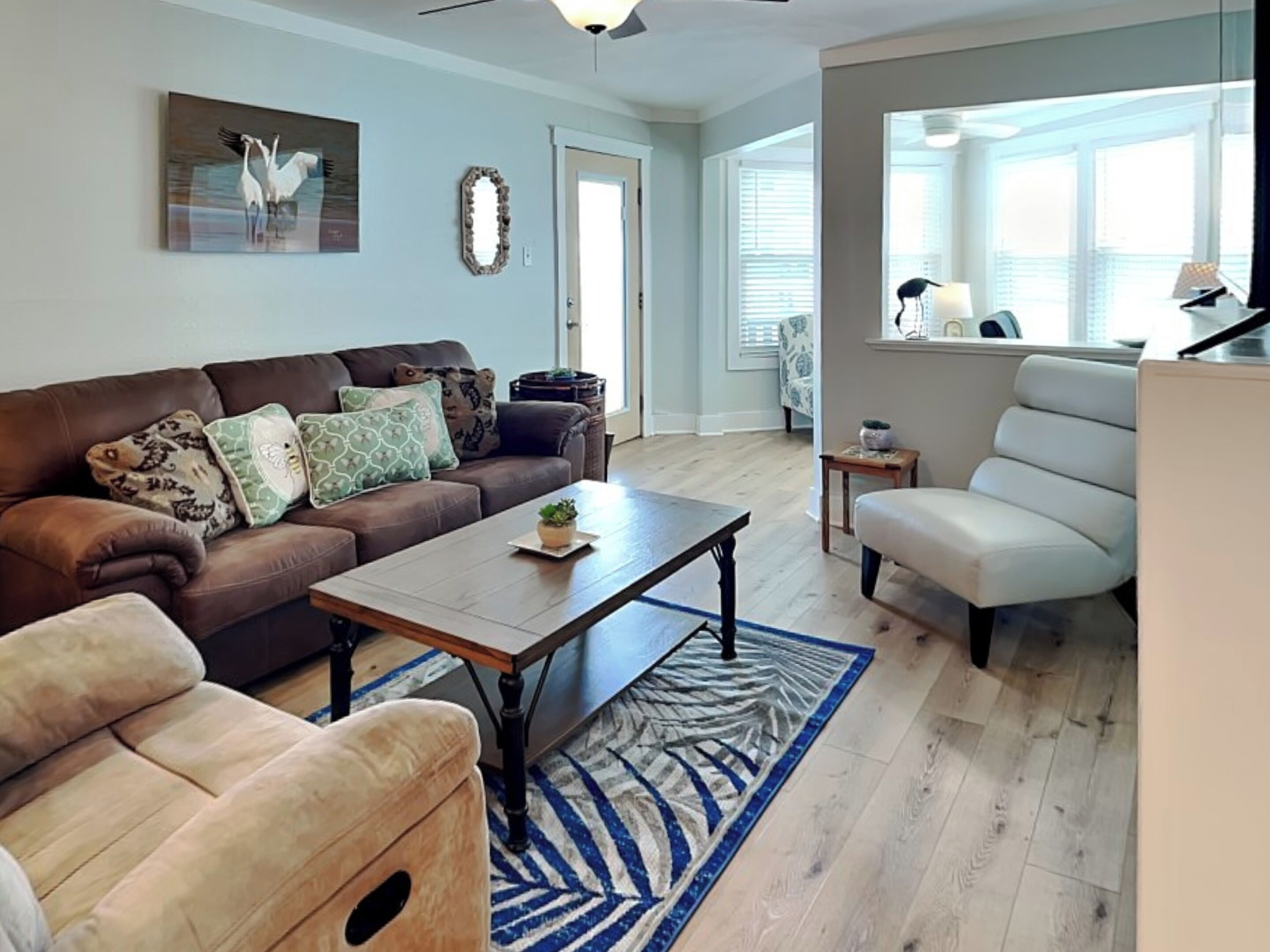 Condo (2 Bedrooms) | Living area