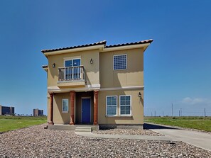 منزل (4 Bedrooms) | وسائل الراحة في المنشأة