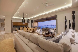 Smart TV, offices