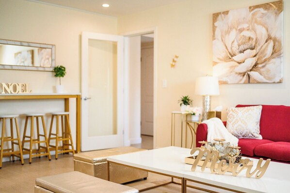 Smart TV - Beautiful yard 7 rooms 4 bathrooms  Near Disneyland & Hollywood (Hacienda Heights)