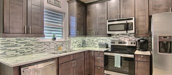 Surfin' Seahorse by Silver Sands Vacation Rentals