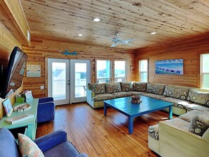 House (4 Bedrooms) | Property amenity