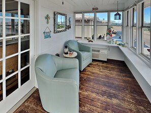 House (3 Bedrooms) | Property amenity