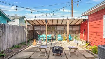 House (3 Bedrooms) | Property amenity