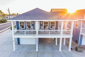 House (4 Bedrooms) | Property amenity