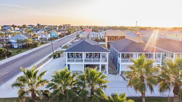 House (4 Bedrooms) | Bahagian luar