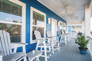 Casa (4 Bedrooms) | Servicio de la propiedad