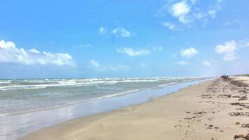 House (5 Bedrooms) | Property amenity