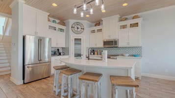 House (5 Bedrooms) | Property amenity