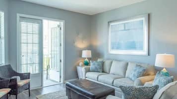 Condo (2 Bedrooms) | Vista frontal de la propiedad