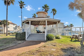 Property amenity - Toes In The Water by Silver Sands Vacation Rentals (Port Aransas)