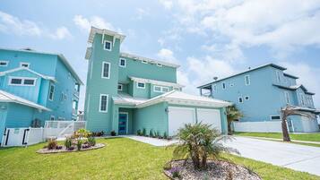 House (5 Bedrooms) | Property amenity