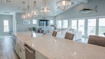 House (5 Bedrooms) | Property amenity