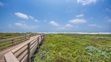 Rumah (5 Bedrooms) | Fasilitas properti