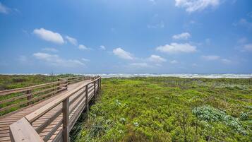 Rumah (5 Bedrooms) | Fasilitas properti