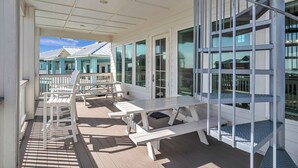 House (5 Bedrooms) | Property amenity